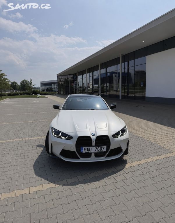 BMW M4, BMW M4 Competition Carbon